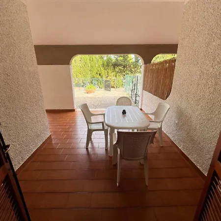 Delfini Daire Principina a Mare